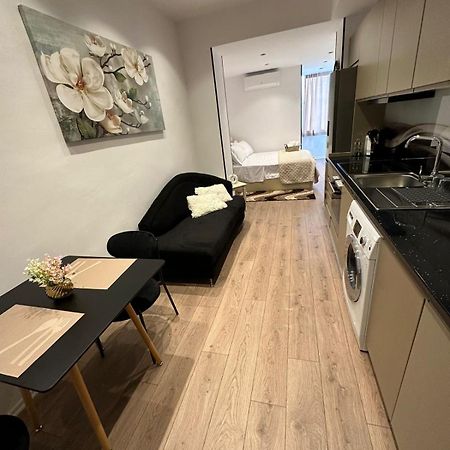 Heart Of Tirana Apartment Ngoại thất bức ảnh